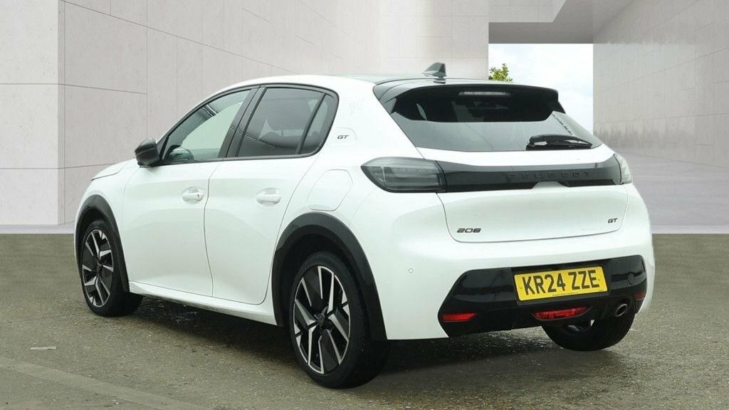 Peugeot 208 1.2L Gt White #4
