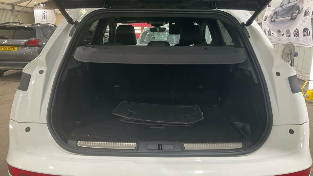 DS DS 7 Crossback Suv White #10