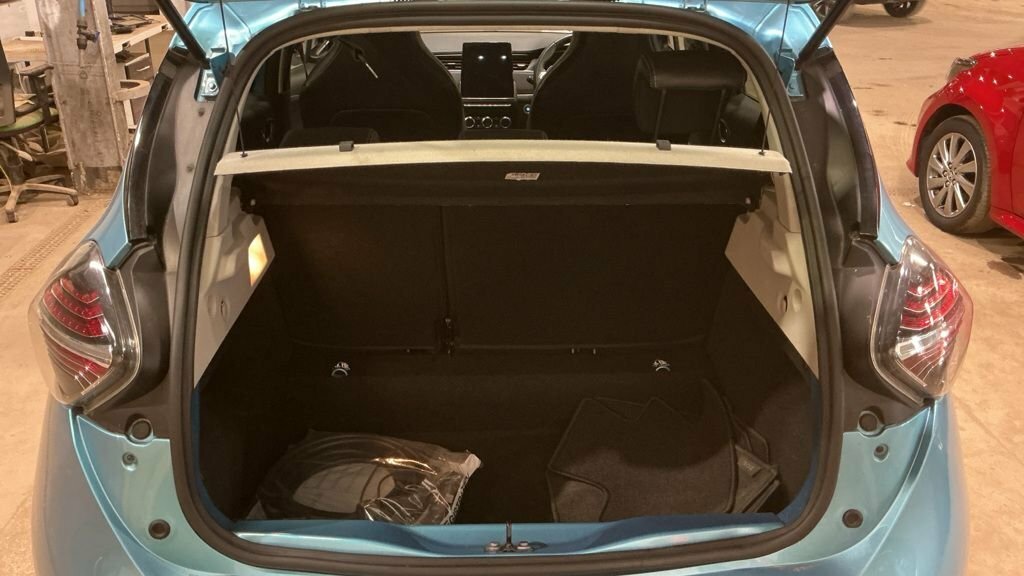 Renault Zoe Hatchback White #8
