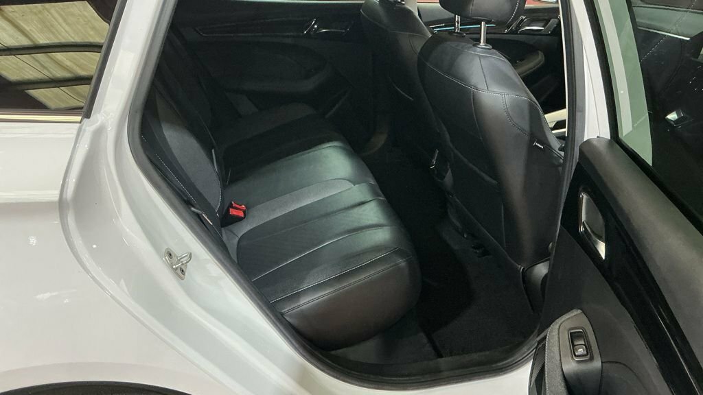 MG MG5 Estate Black #9