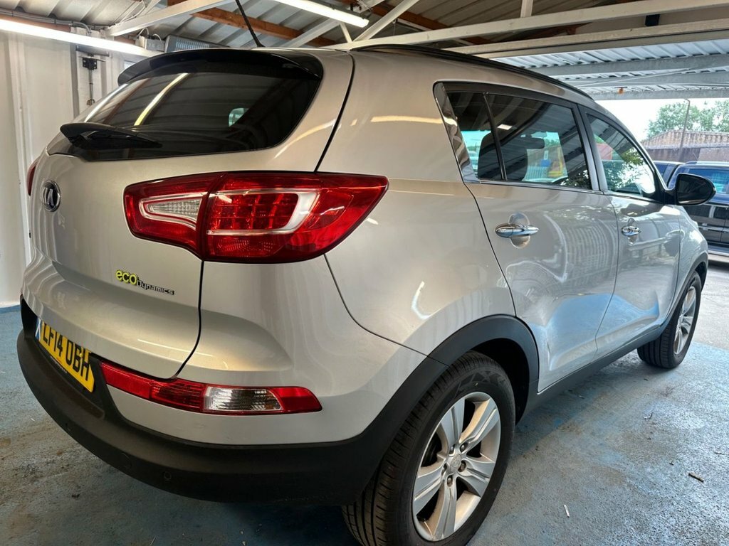 Kia Sportage White #27