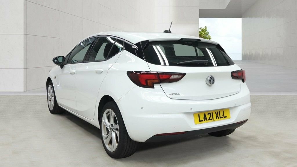 Vauxhall Astra 1.2L Sri Nav White #4