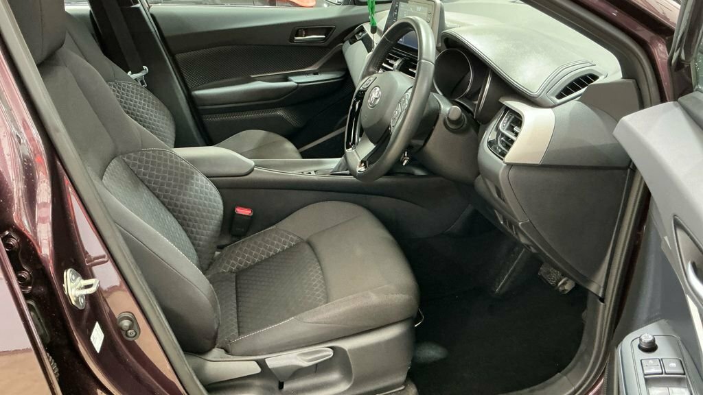 Toyota C-Hr 1.8L Icon Purple #2