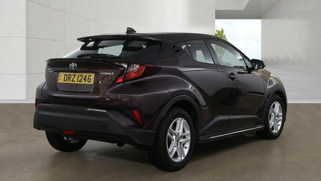Toyota C-Hr 1.8L Icon Purple #4