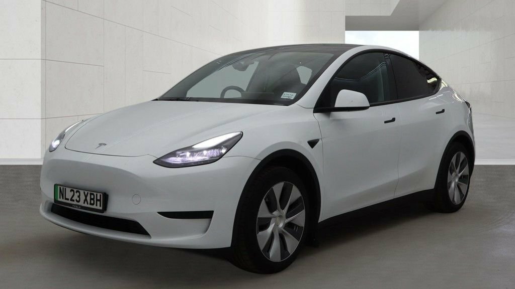 Tesla Model Y Suv White #3