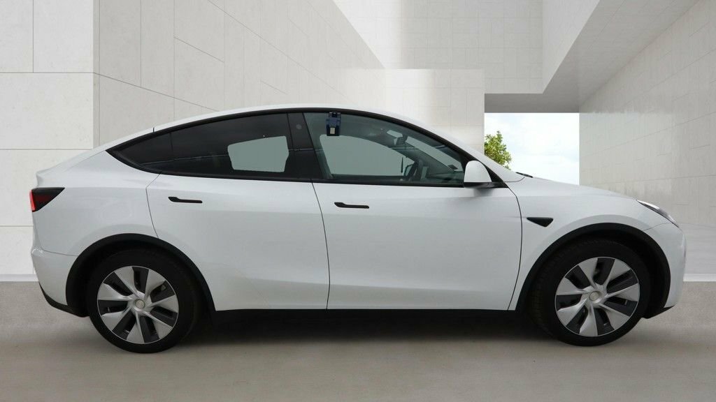 Tesla Model Y Suv White #6