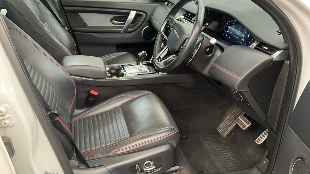 Land Rover Discovery Sport 1.5L R-dynamic Hse White #2