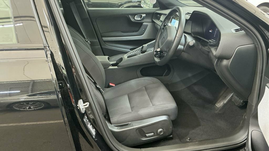 Polestar 2 Hatchback Black #2