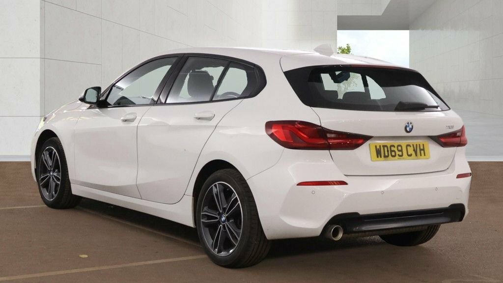 BMW 1 Series 1.5L Sport White #4