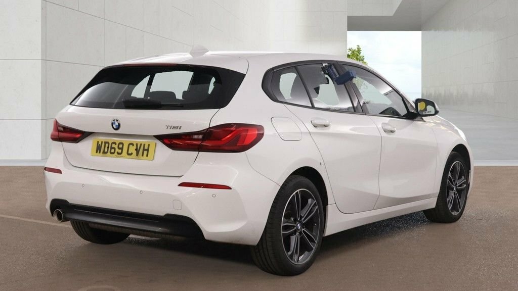 BMW 1 Series 1.5L Sport White #5