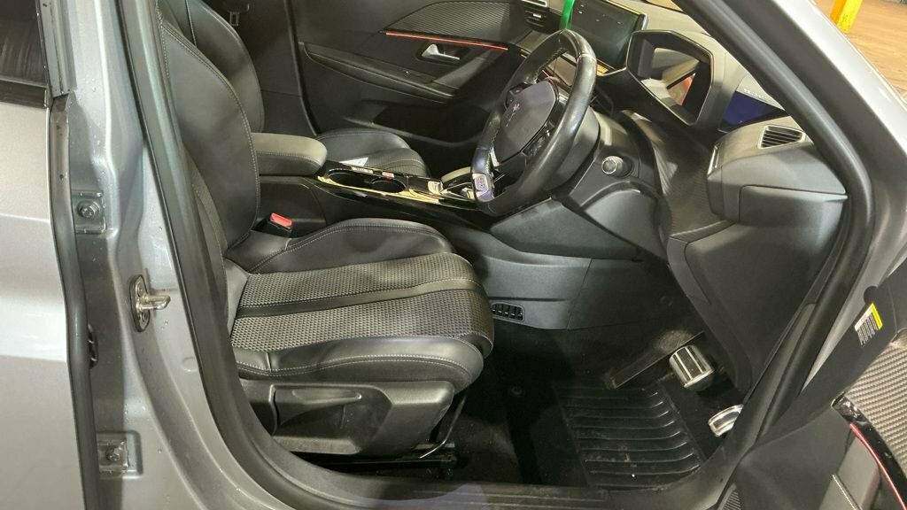 Peugeot e-208 Hatchback Grey #2