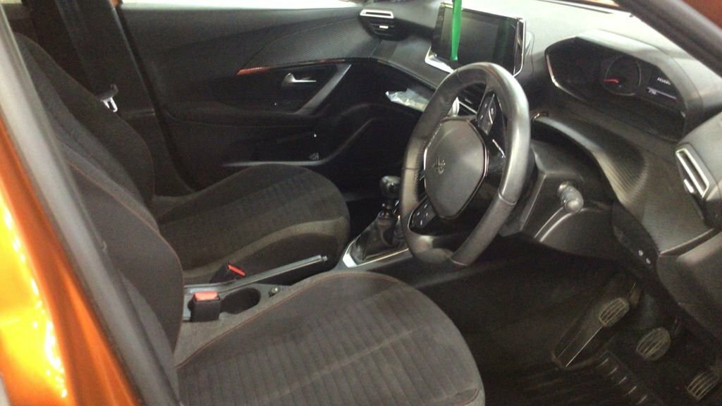 Peugeot 2008 1.2L Active Premium Orange #2