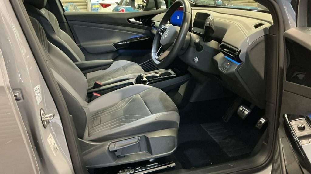 Volkswagen ID.4 Suv Grey #2