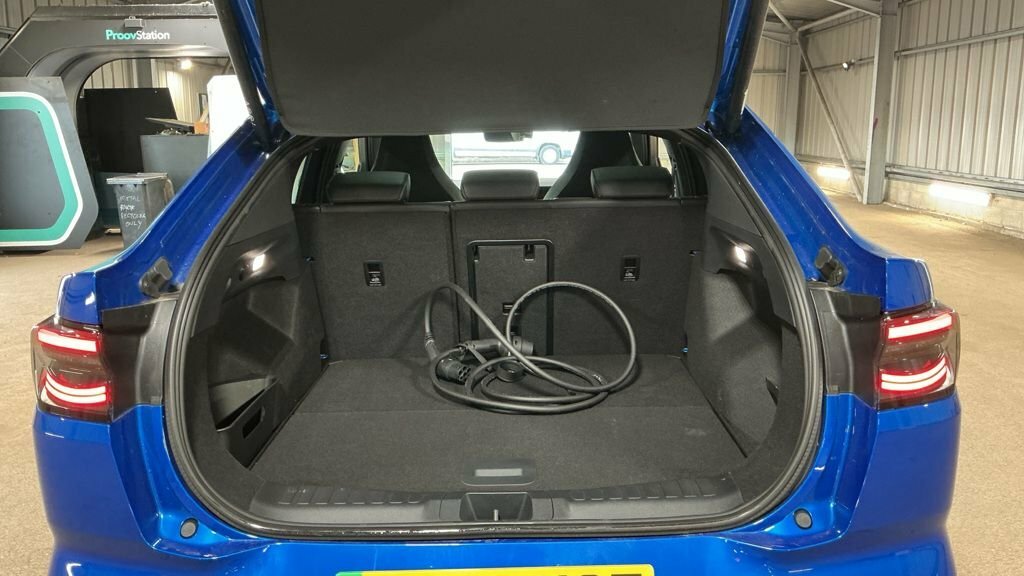Ford Capri 250Kw Premium 79Kwh Awd White #9