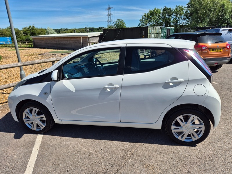 Toyota Aygo 1.0 Vvt-i X-cite 2 Blue #31