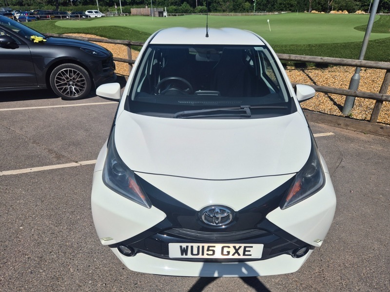 Toyota Aygo 1.0 Vvt-i X-pression Euro White #3