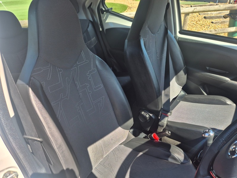 Toyota Aygo 1.0 Vvt-i X-cite 2 Blue #19