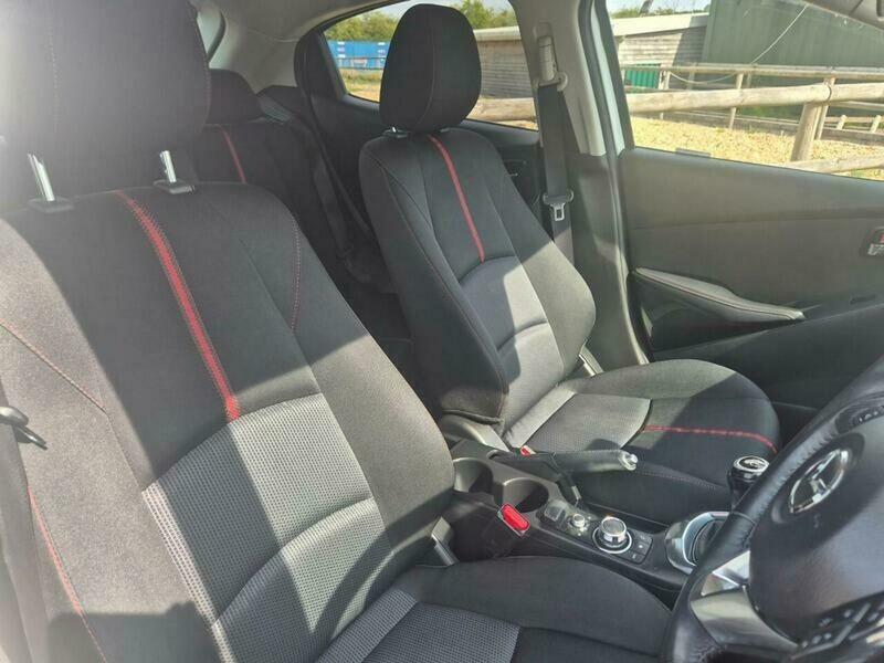 Mazda 2 1.5 Skyactiv-g Se-l Euro 6 S S Red #18