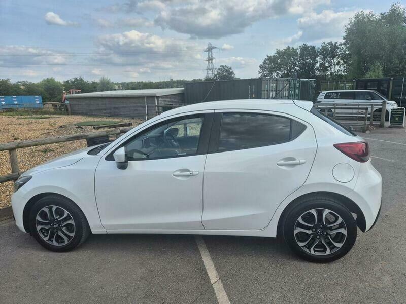 Mazda 2 1.5 Skyactiv-g Se-l Euro 6 S S Red #32