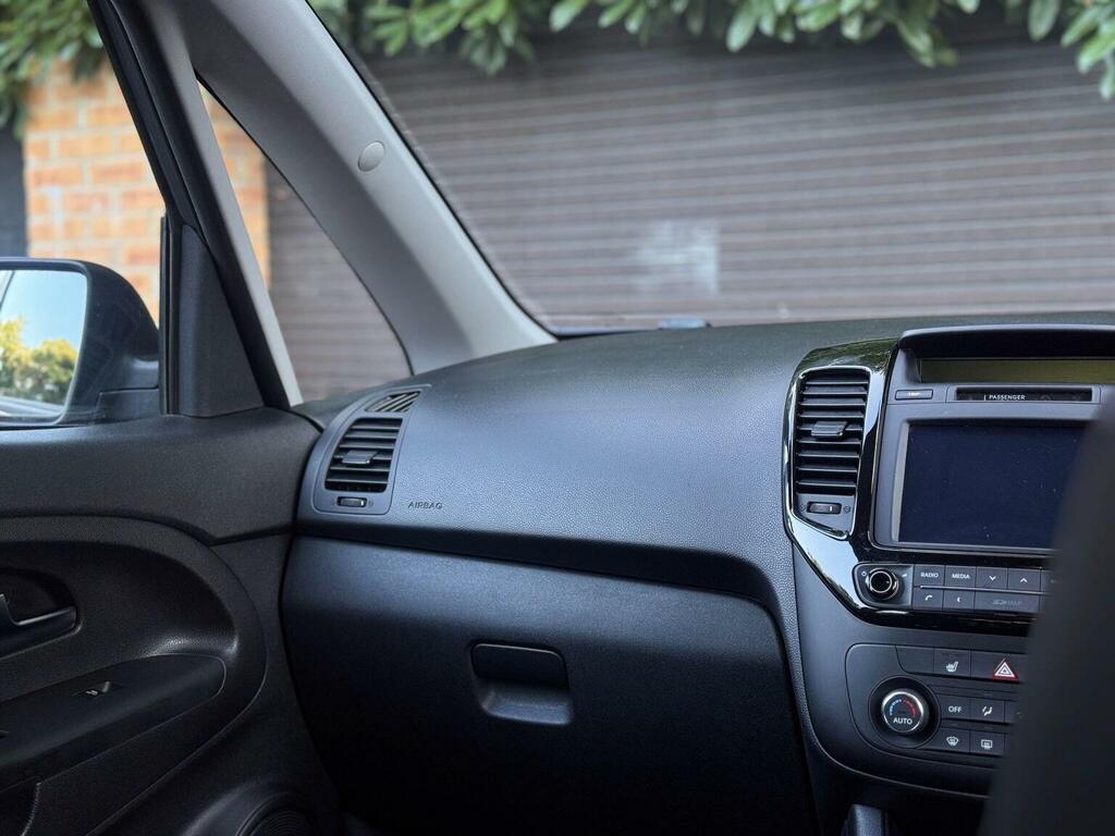 Kia Venga Kia Venga 1.6 3 Mpv Euro 6 123 Bh Red #35