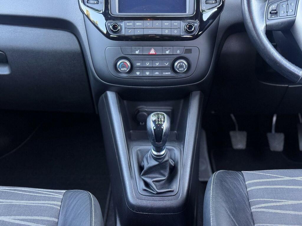 Kia Venga Kia Venga 1.6 3 Mpv Euro 6 123 Bh Red #36