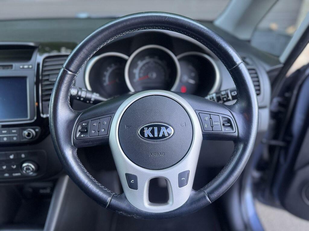 Kia Venga Kia Venga 1.6 3 Mpv Euro 6 123 Bh Red #10