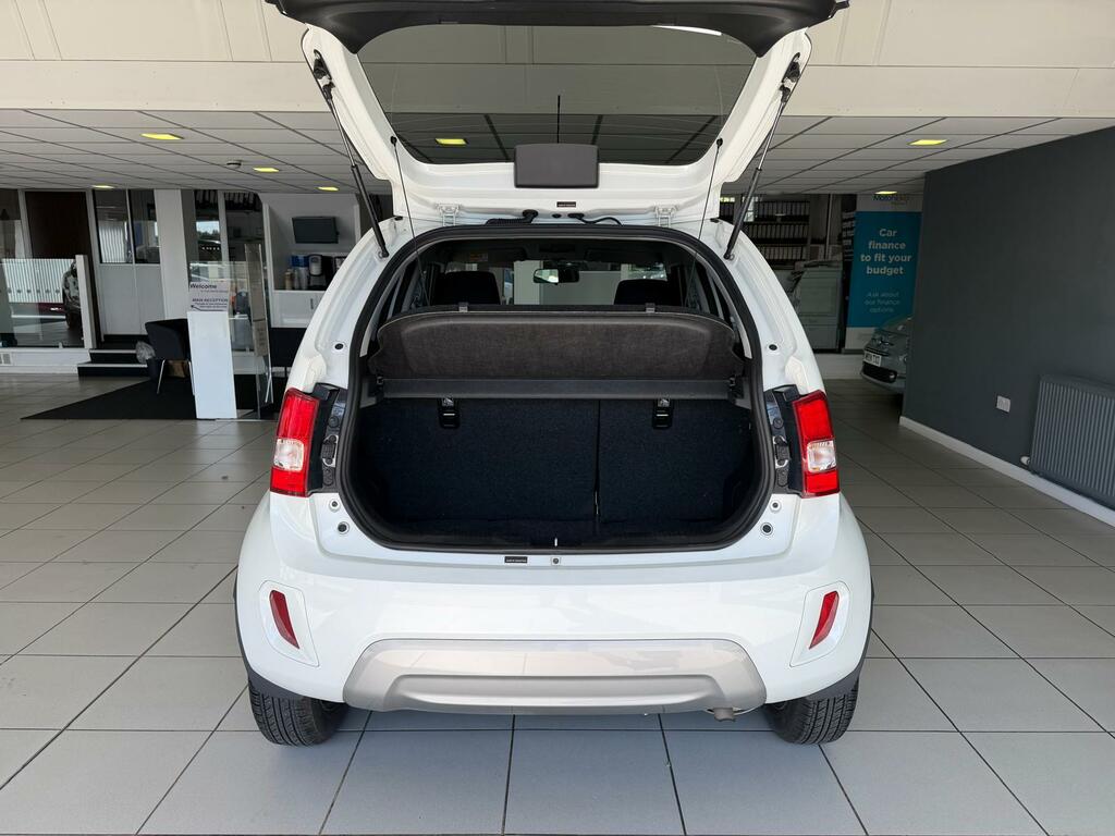 Suzuki Ignis Hatchback White #6