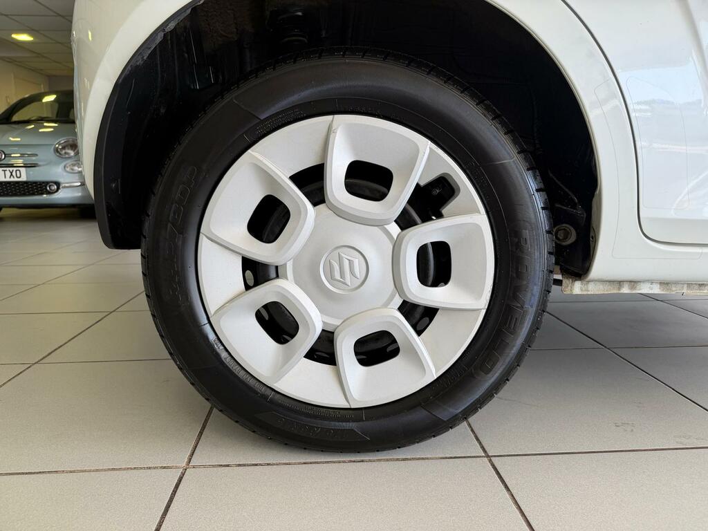 Suzuki Ignis Hatchback White #2