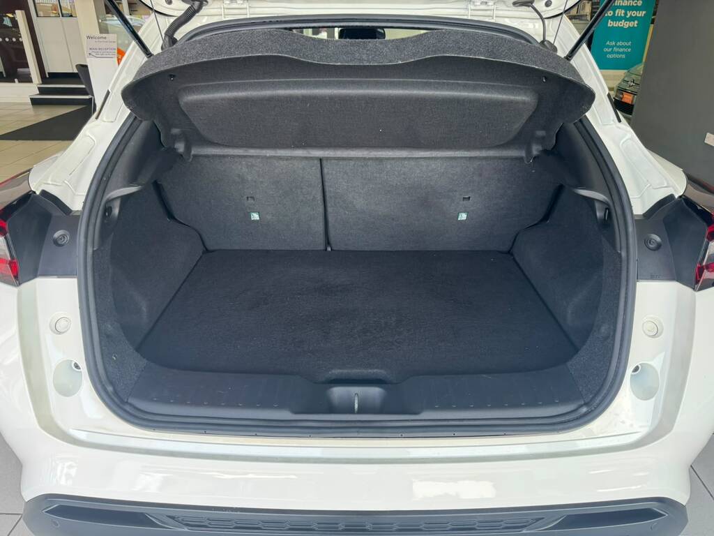 Nissan Juke Suv AJ72LGZ White #6