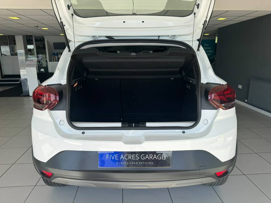 Dacia Sandero Stepway Hatchback DY23UPB White #5