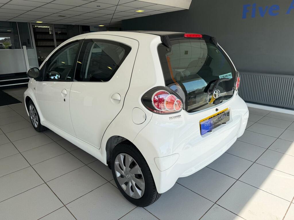 Toyota Aygo Hatchback MJ14CUH White #5