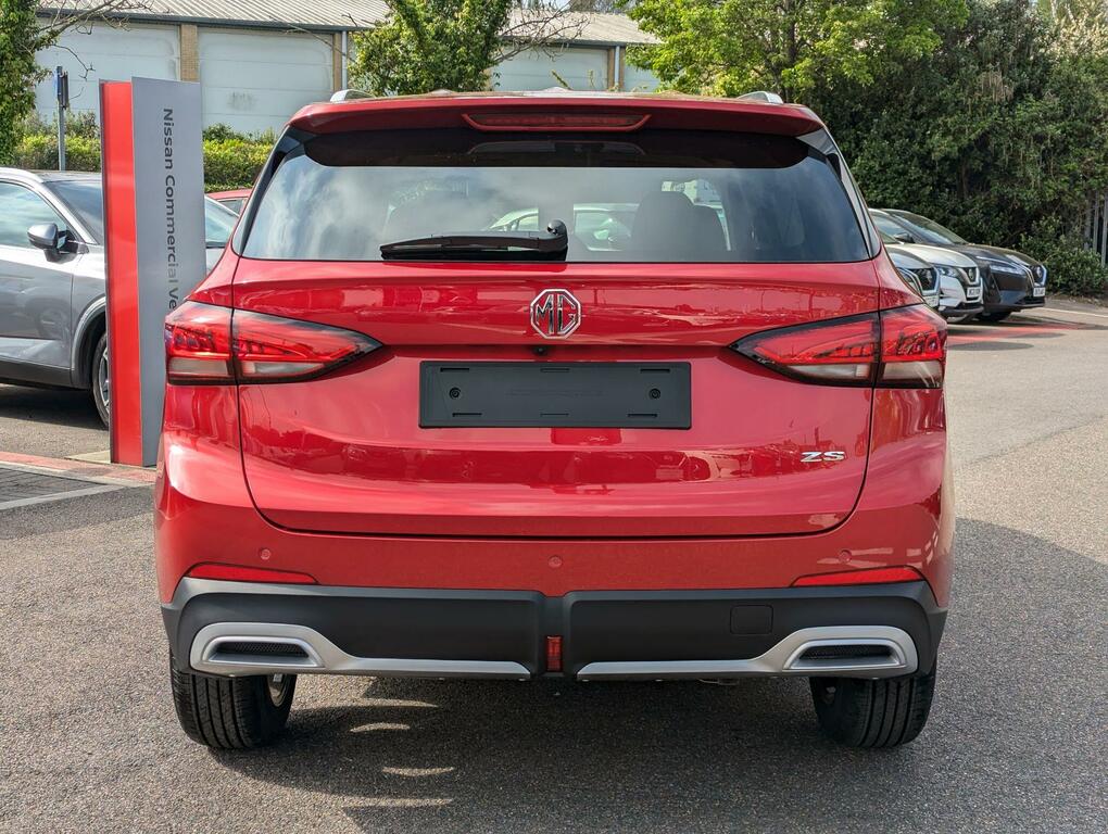 MG HS 1.5 Hybrid Trophy Euro 6 Ss Red #4