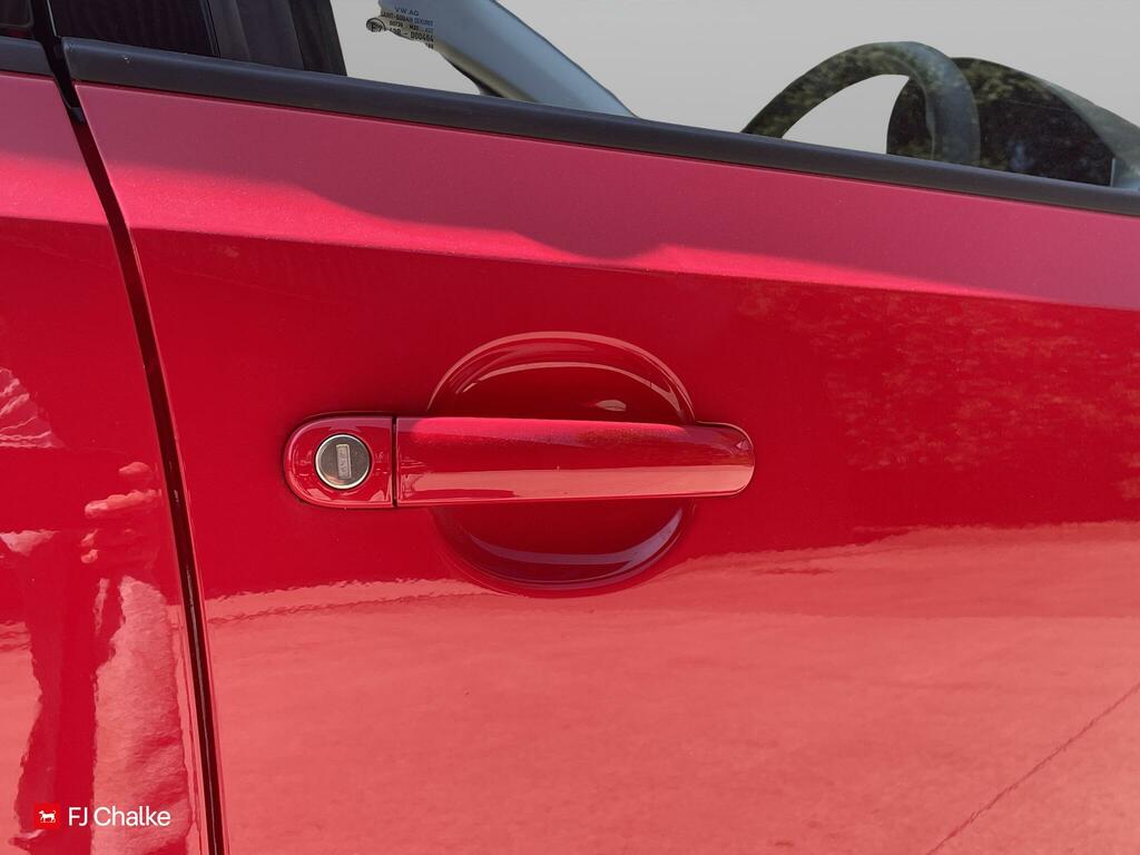 Volkswagen Up 1.0 Black Edition Euro 6 Ss AU72WMC Red #6