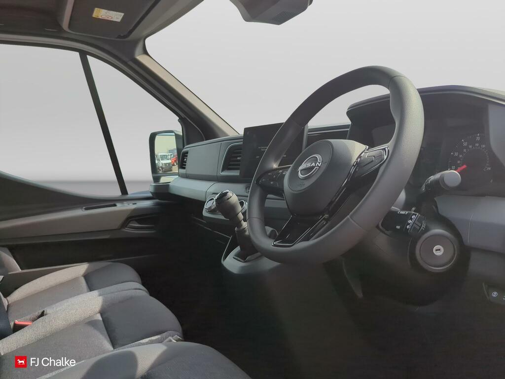 Nissan InterStar 2.0L Acenta L2h2 130Ps White #5