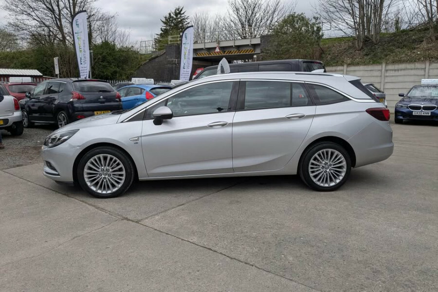 Vauxhall Astra Estate VU66AWZ Silver #5