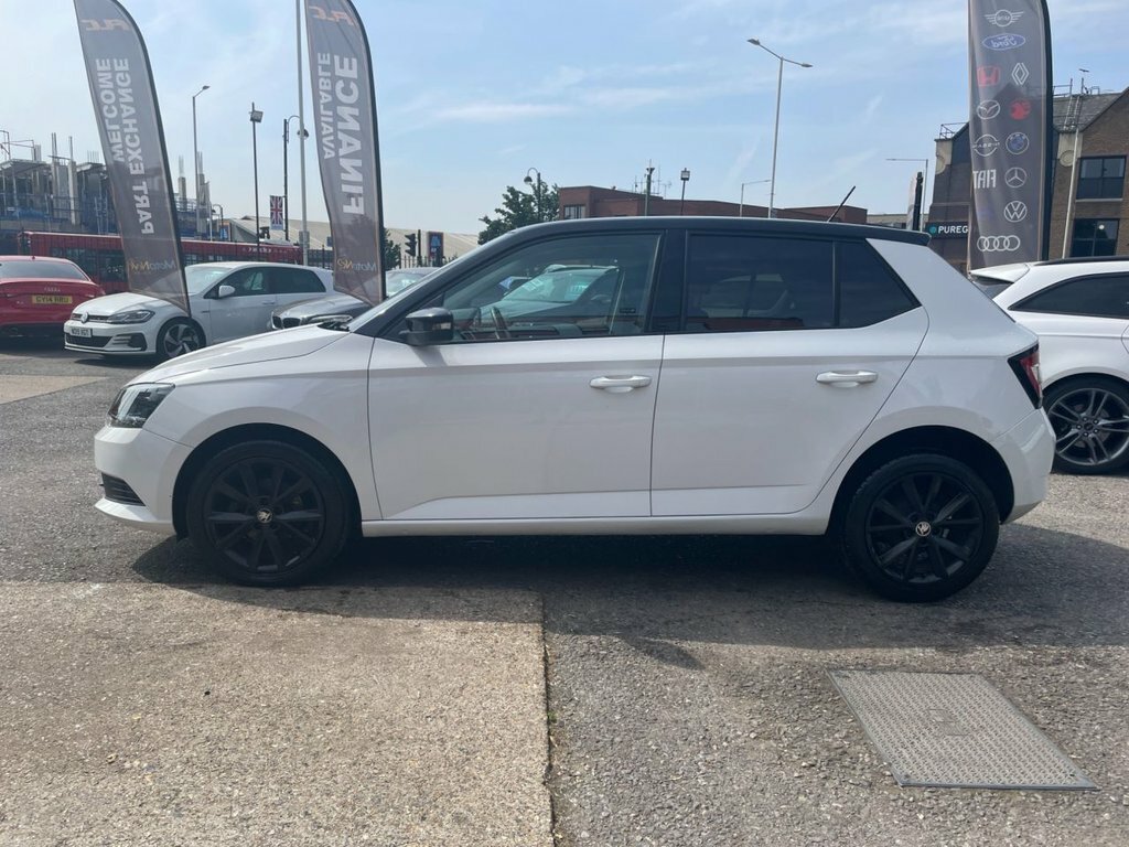 Skoda Fabia 1L Colour Edition SC16UCY White #6