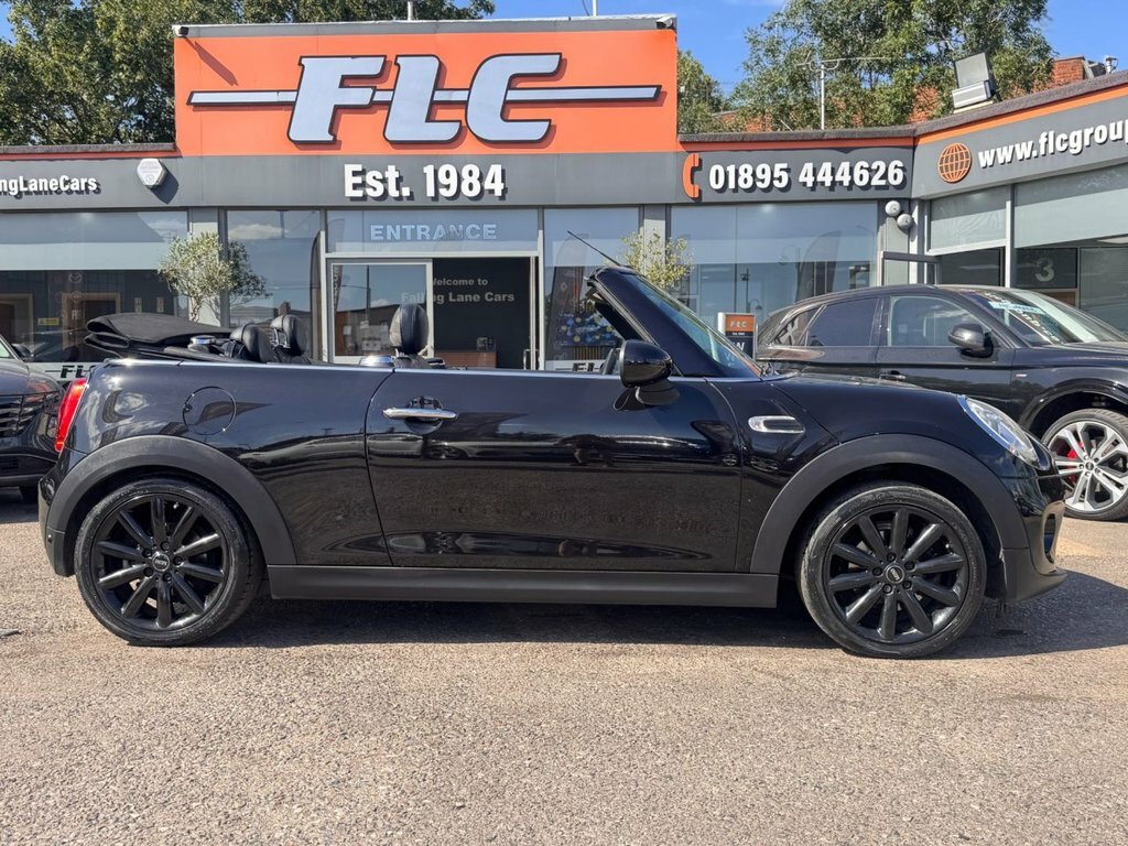 Mini Convertible 1.5L Cooper Black #4