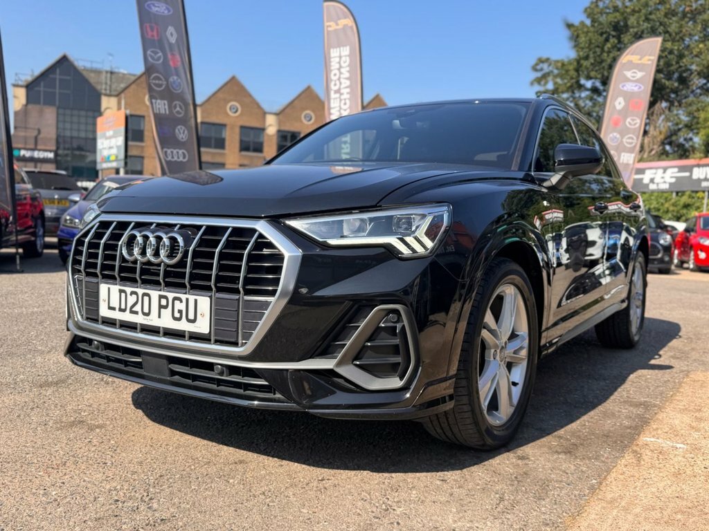 Audi Q3 2L S Line Black #3