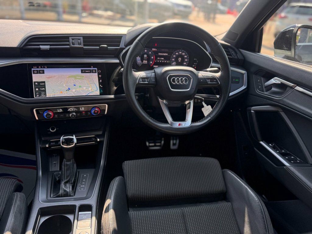 Audi Q3 2L S Line LD20PGU Black #2