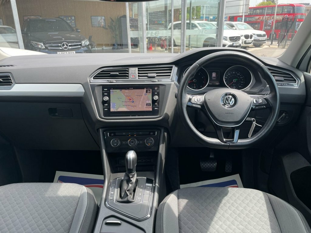 Volkswagen Tiguan 1.5L Match DV69FRK White #2