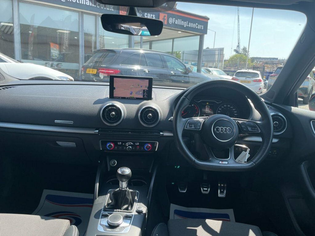 Audi A3 1L Black Edition DS18BSV Red #2