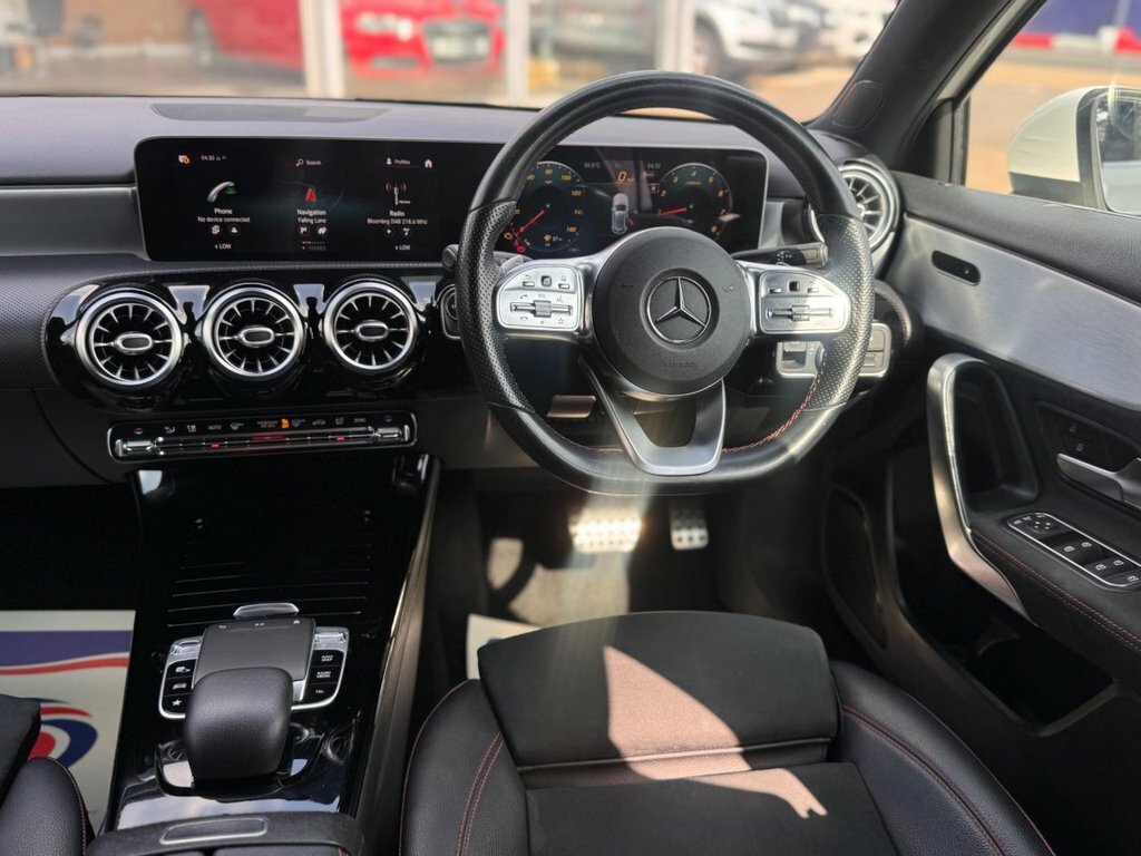Mercedes-Benz A Class 1.3L Amg Line YT68BWO White #2