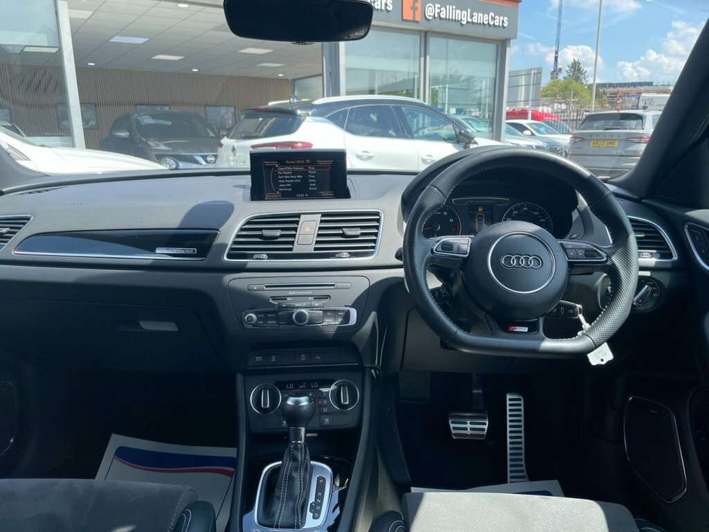 Audi Q3 2L Black Edition AF18UWP Grey #2