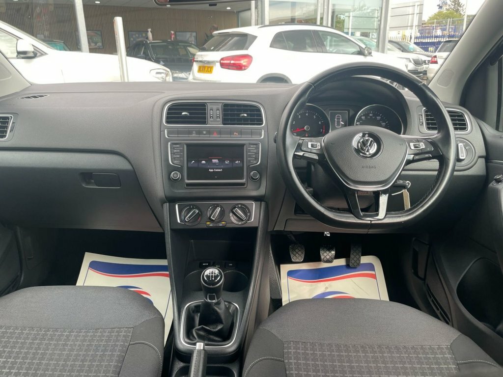 Volkswagen Polo 1L Match Black #2