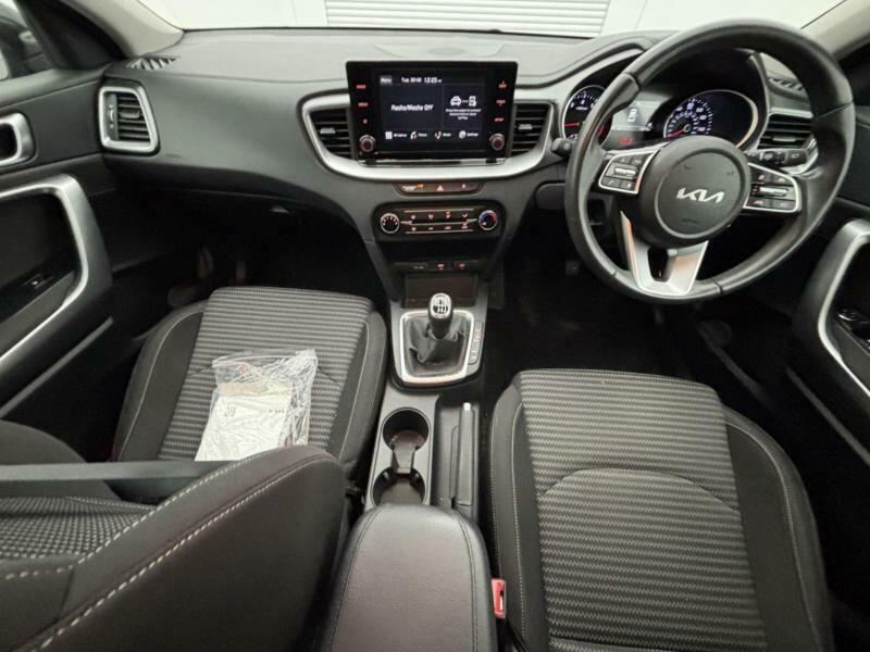 Kia Xceed 1.5 T-gdi 2 Euro 6 Ss Black #4