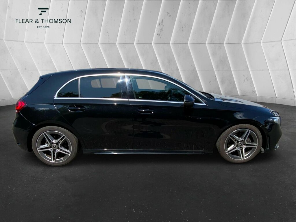 Mercedes-Benz A Class 2.0 A180d Amg Line Euro 6 Ss Black #5