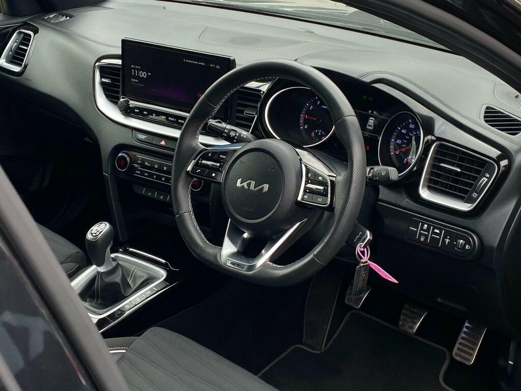Kia Xceed 1.5T Gdi Isg 3 White #21