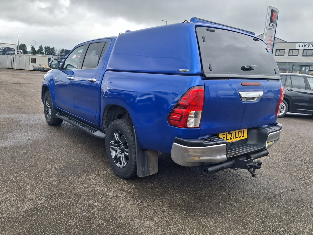 Toyota HILUX 2.4 D-4d Active Pickup Double Cab Manua White #8