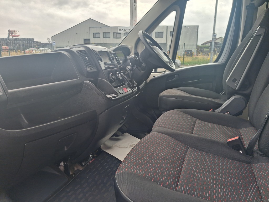 Citroen Relay White #11