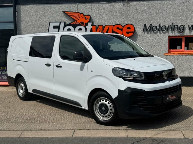Vauxhall Vivaro 2.0 Turbo D Prime XL Crew Van Double Cab 6Dr Diese White